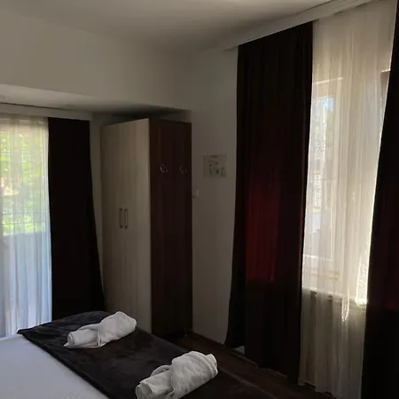 & Restaurant Dar * Нови-Пазар