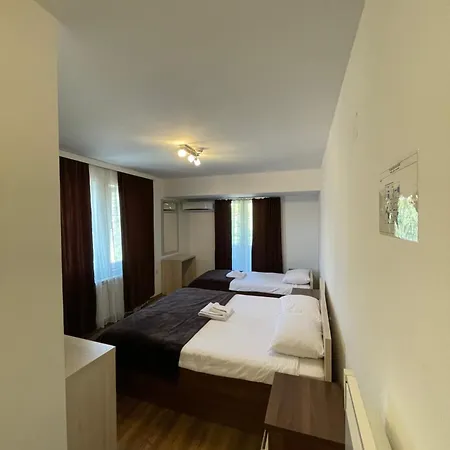 & Restaurant Dar Мотель