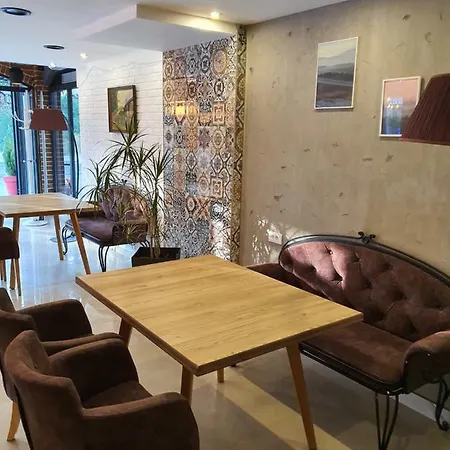 Мотель & Restaurant Dar *